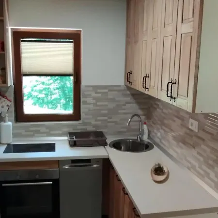 Vikendica Izvor Hébergement de vacances *